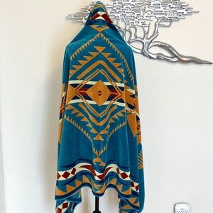 Pendleton Home Collection Indigenous Design Luxury Towel